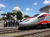 Foto di Gruppo con la Basilica di San Pietro sullo sfondo